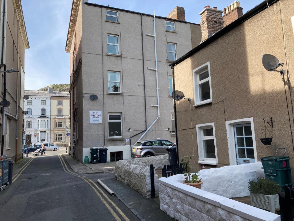 Delightful 3 Bedroomed Cottage In ランディドノー エクステリア 写真